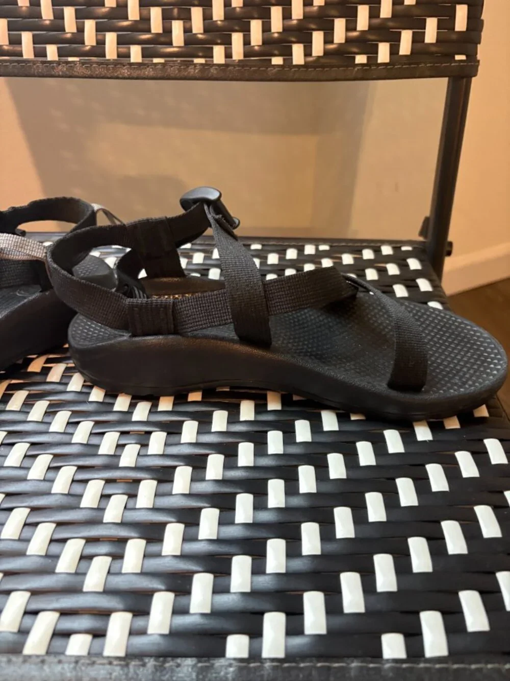 Chaco Kids Z/1 Classic Sport Sandals Black Size US Youth 6 EU 37 Adjustable